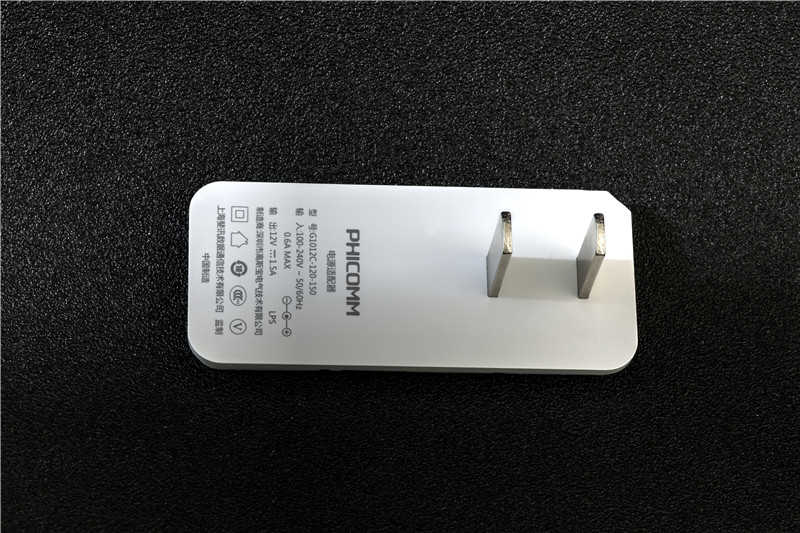 355-nm-Ultraviolettlaser für den Steckerdruck von Telefonladegeräten