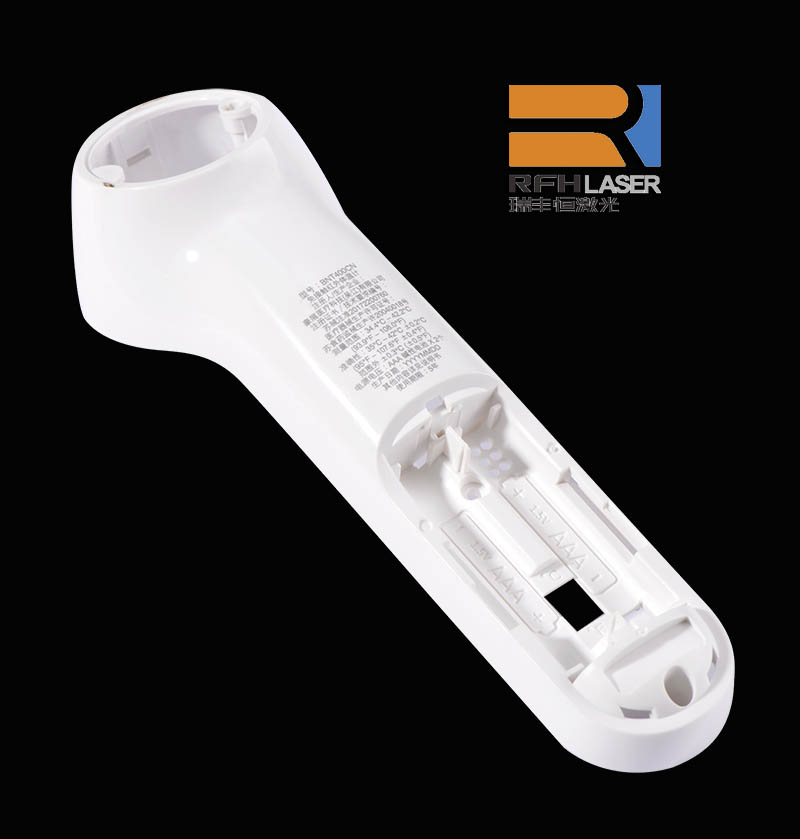 Marking plastic by uv laser,it can achieve hyper-fine marking