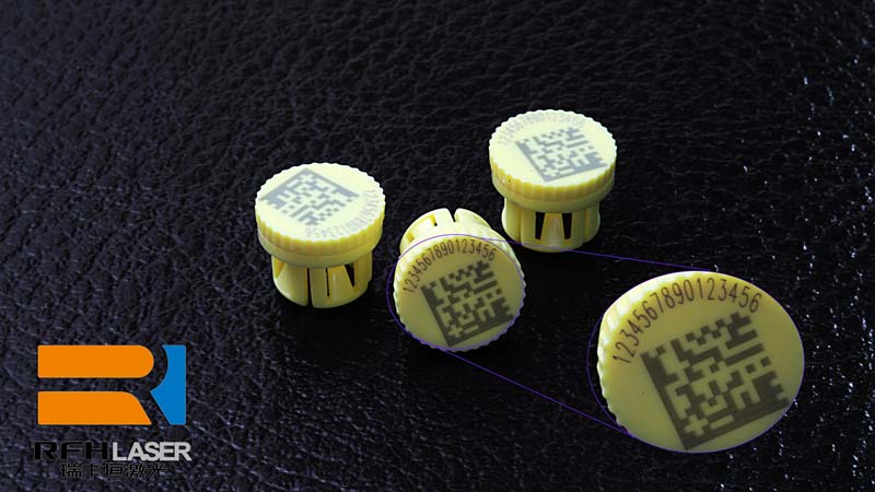 UV laser hyperfine marking and engraving the QR code on plastic cap