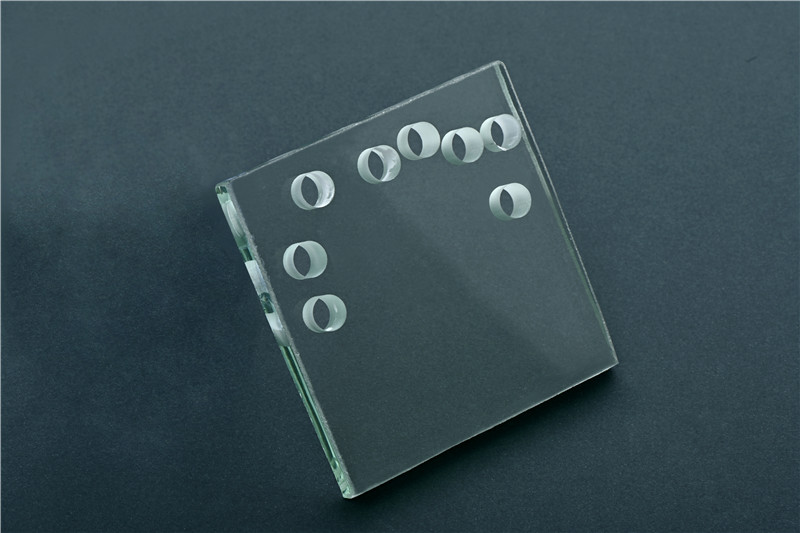 vidrio de perforación láser personalizado de 532 nm