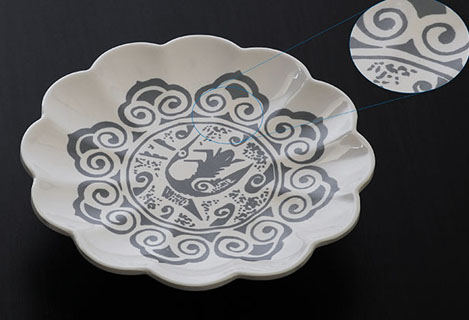 355nm UV laser is used for marking image on ceramics