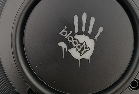 Ultra-stable Nanosecond Laser for removing paint on plastic