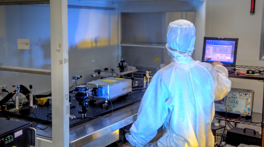 RFH 3 watt 5 watt UV 355 nm laser module marking plastic phone shell