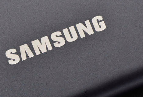 15W UV laser source peeling paint on plastic surface